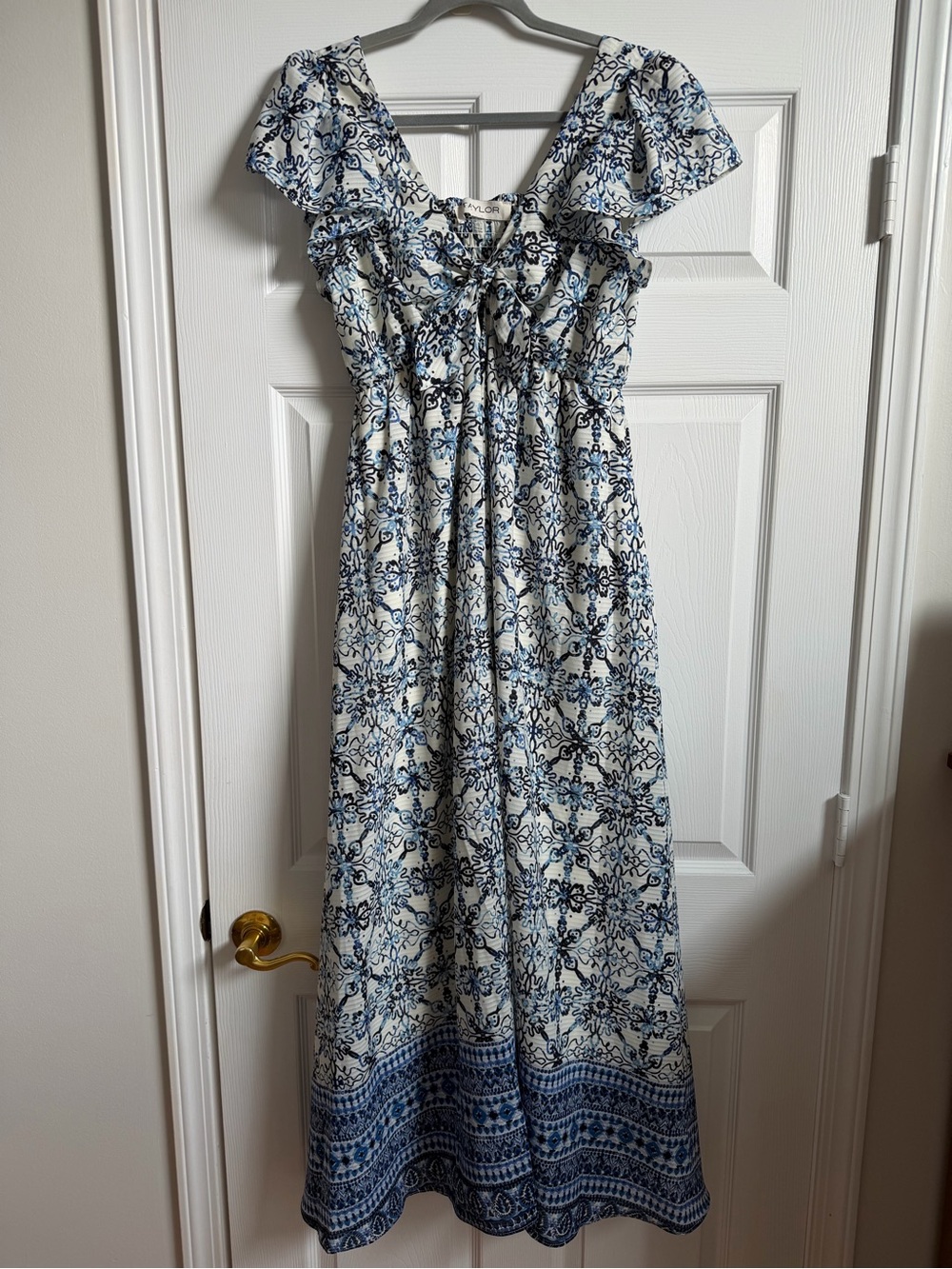 Tie Maxi dress
